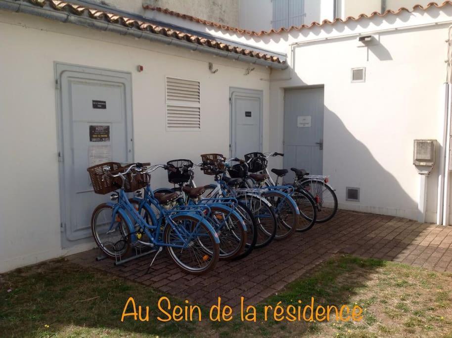 Eole, Idealement Situe Sur Le Port De St Martin De Re Saint-Martin-de-Ré Eksteriør bilde