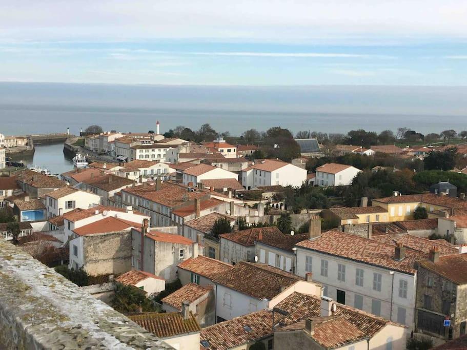 Eole, Idealement Situe Sur Le Port De St Martin De Re Saint-Martin-de-Ré Eksteriør bilde